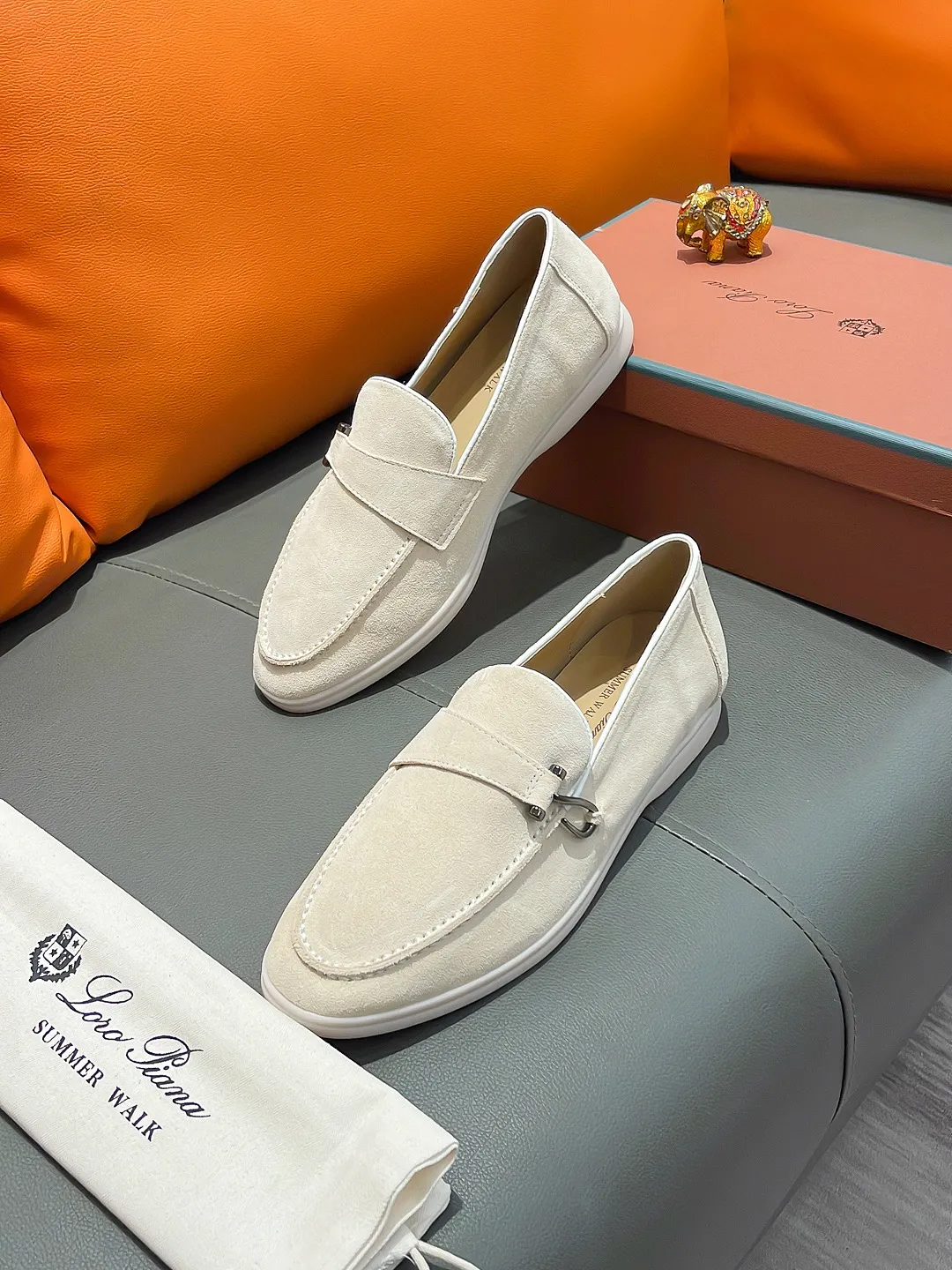 Men's shoes LORO PIANA "LP" P420 Regular size: 38-44 (casual shoes) Product materials: Selected high-mercerized suede upper, comfortable sheepskin lining; original outsole.
